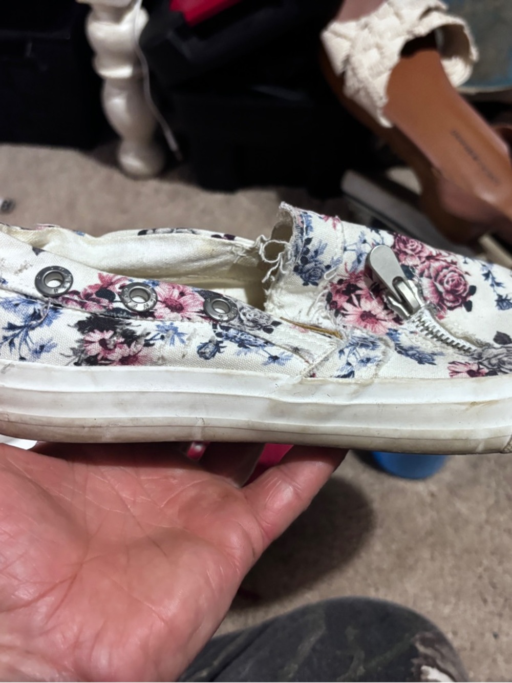 Nike Kids Floral Canvas Slip-On Sneakers in Cream, Pink & Blue